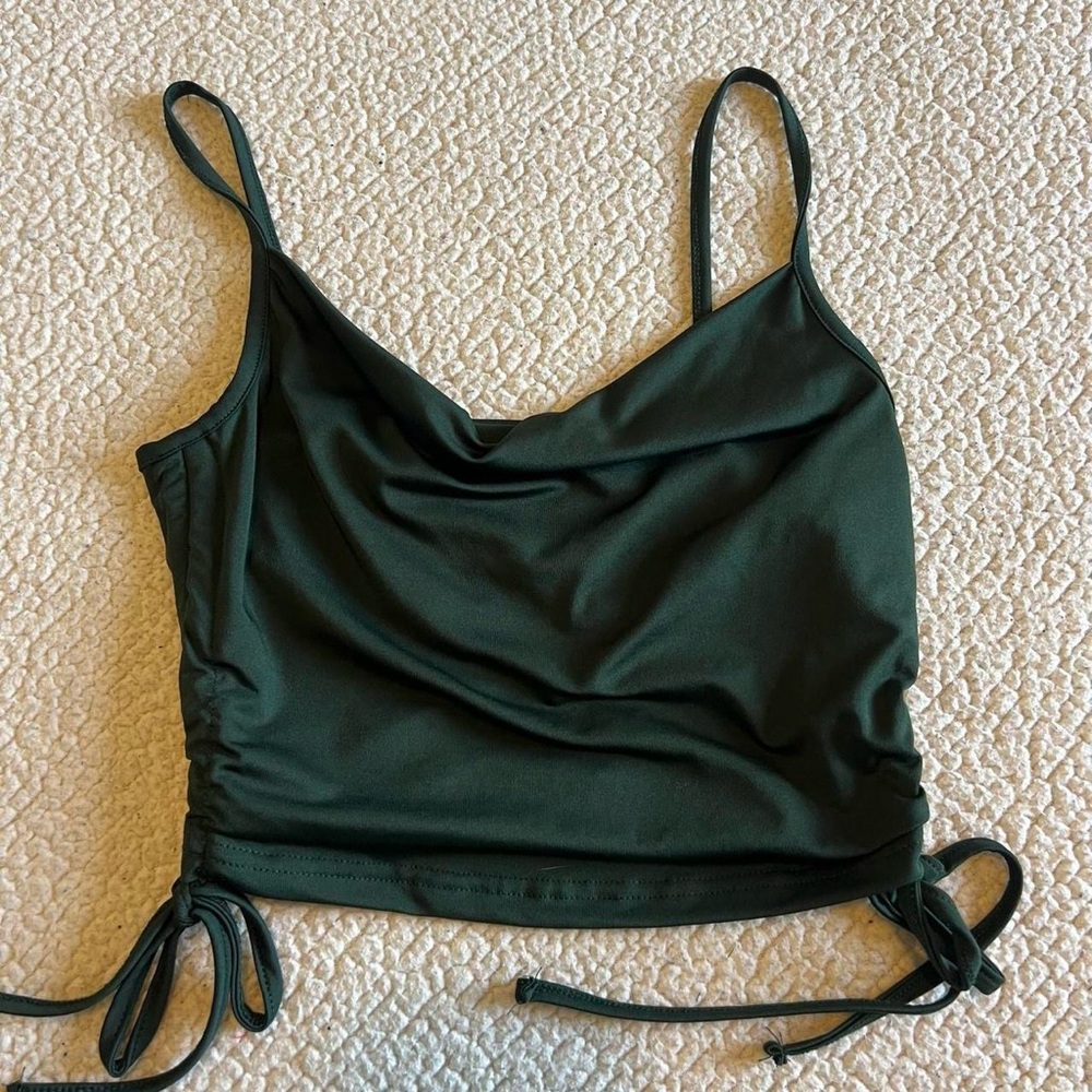 Women's Green Sleeveless Top